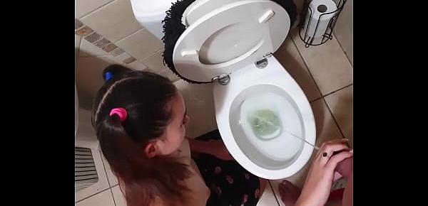 trendsStep daughter taking her daddy for a pee and give him a blowjob